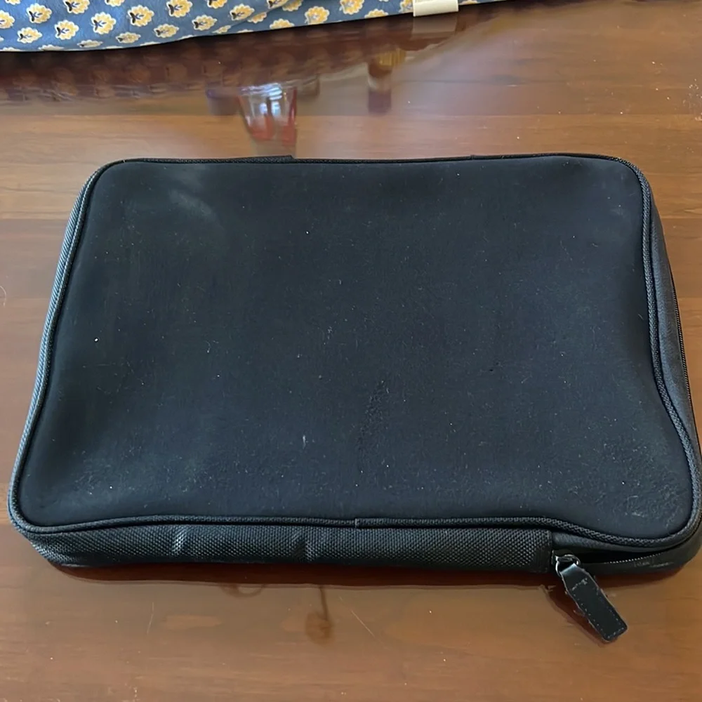 HP Black Laptop Case